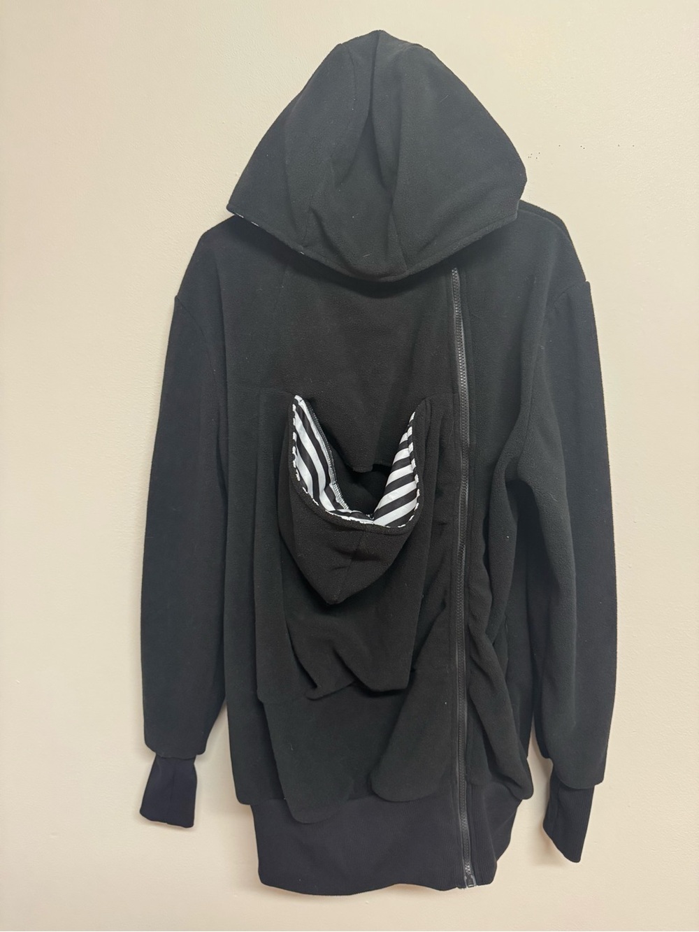 Baby-carrying jacket